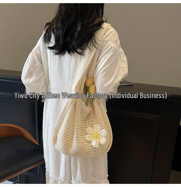 Women's Summer Casual Straw Handbag - Large Capacity, Hand-Woven, Perfect for Beach Vacations & Lazy Days.
