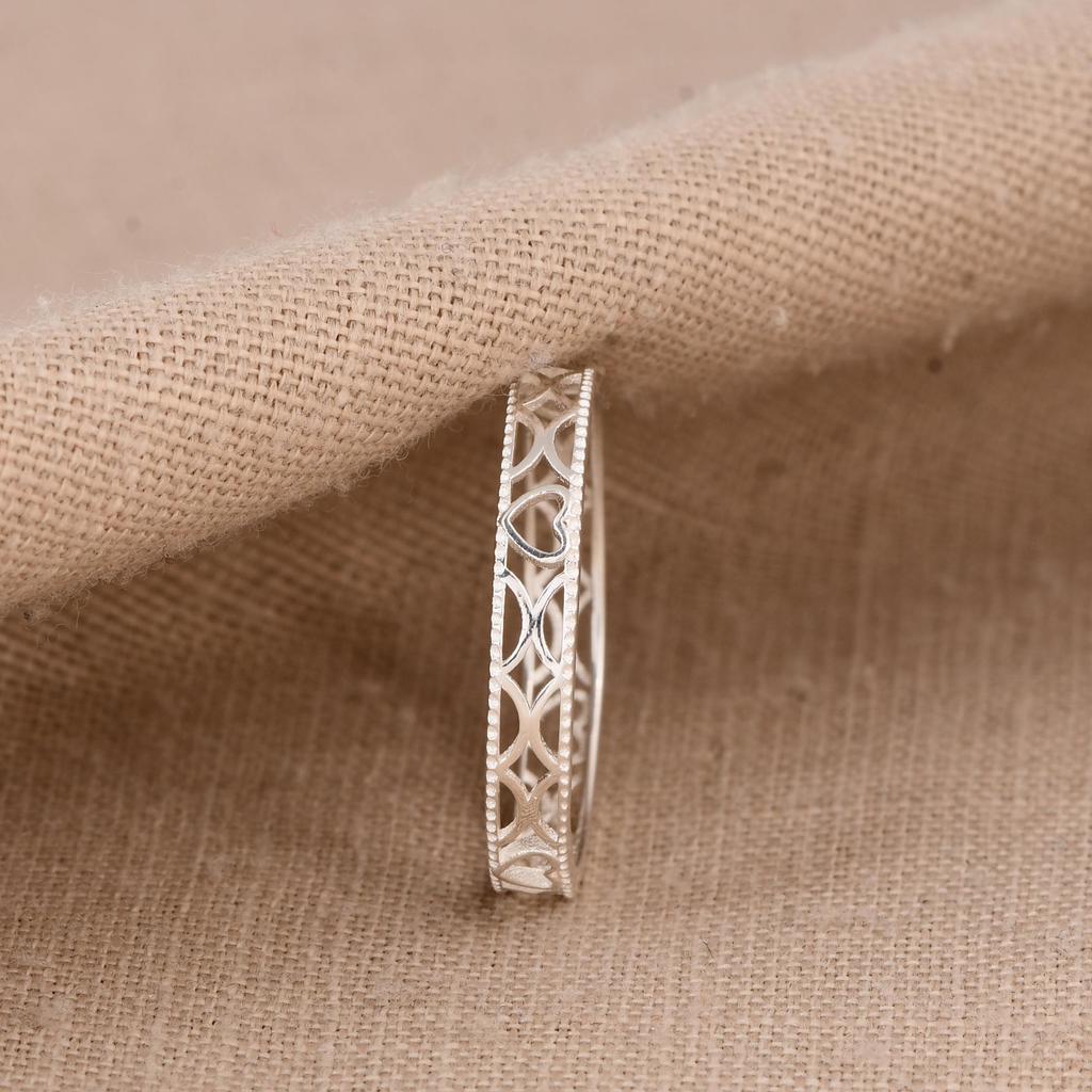 Dainty Heart Cutout Silver Ring, 925 Sterling Silver Stacking Band, Delicate Romantic Ring, Minimalist Everyday Ring, Gift for Women
