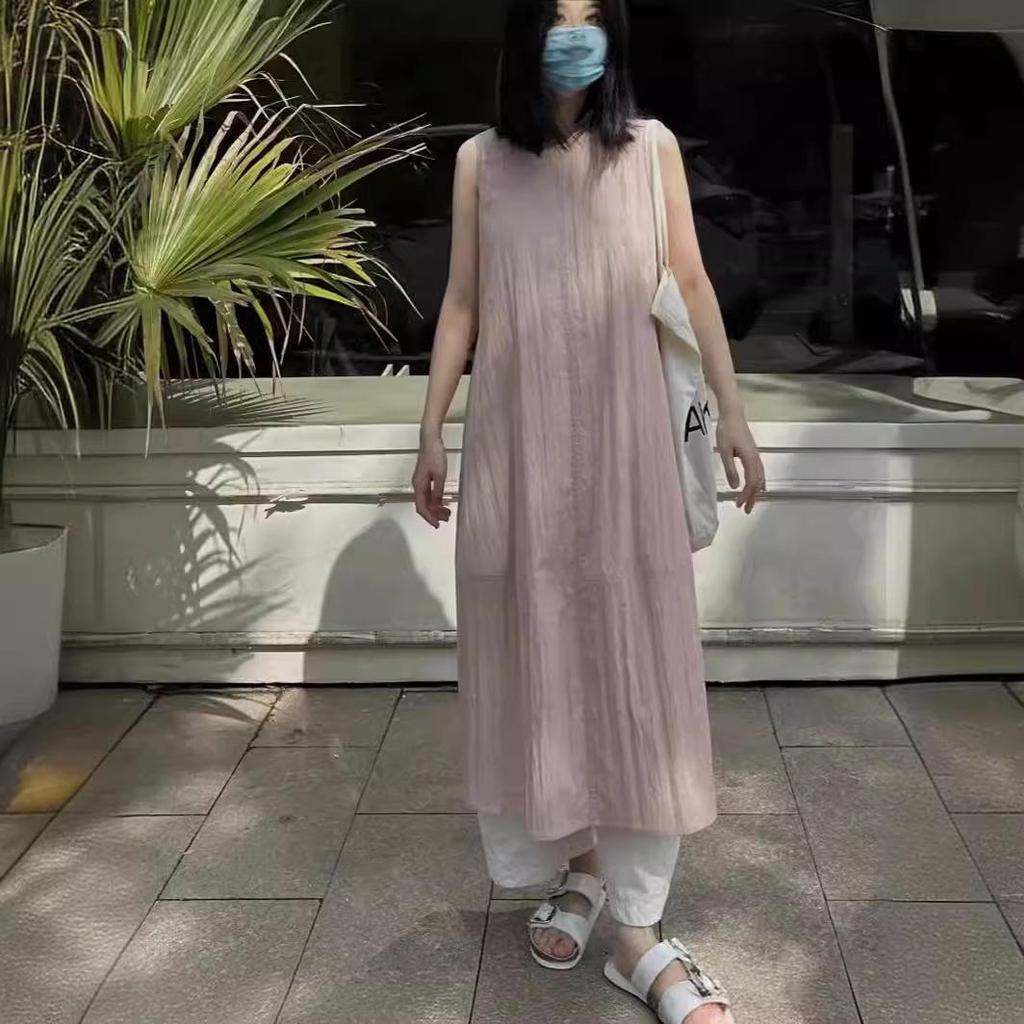 Sukienka damska bez rękawów o luźnej sylwetce na rok 2024