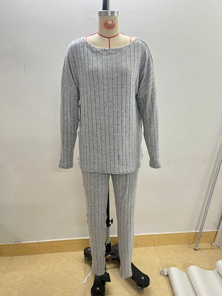 2024 Autumn Women's Rib-Knit Two-Piece Set: Casual, Loose Fit with a Round Neck