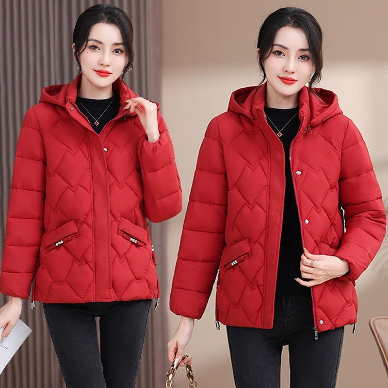 Down cotton-padded clothes women's short models, new winter large-size cotton-padded jackets, thickened cotton-padded clothes, and cold-proof jackets.