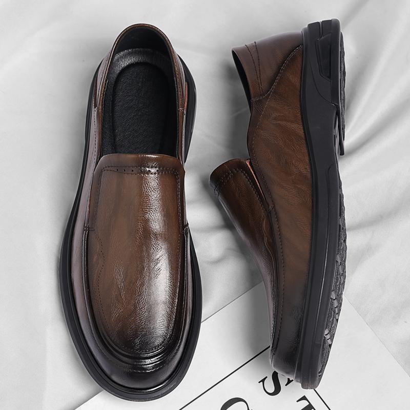 Fashion High End Brand Men's Leather Casual Shoes Massage Soles Comfortable Commuting Walking Shoes Simple Trendy Men's Business Shoes