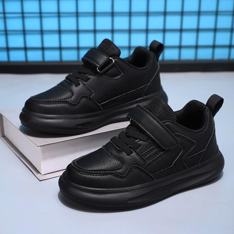 Boys' shoes2026New spring collection of children's casual shoes: black leather upper, waterproof, and designed as athletic sneakers for older