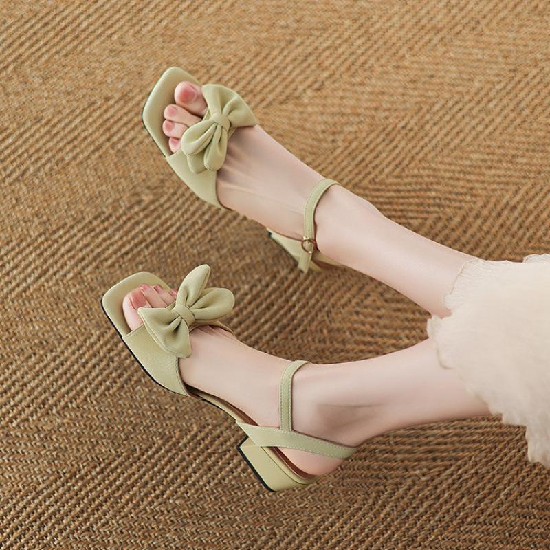 Summer comfortable word with sandals women's casual solid color medium heel sandals women's buckle round head square heel size women's shoes