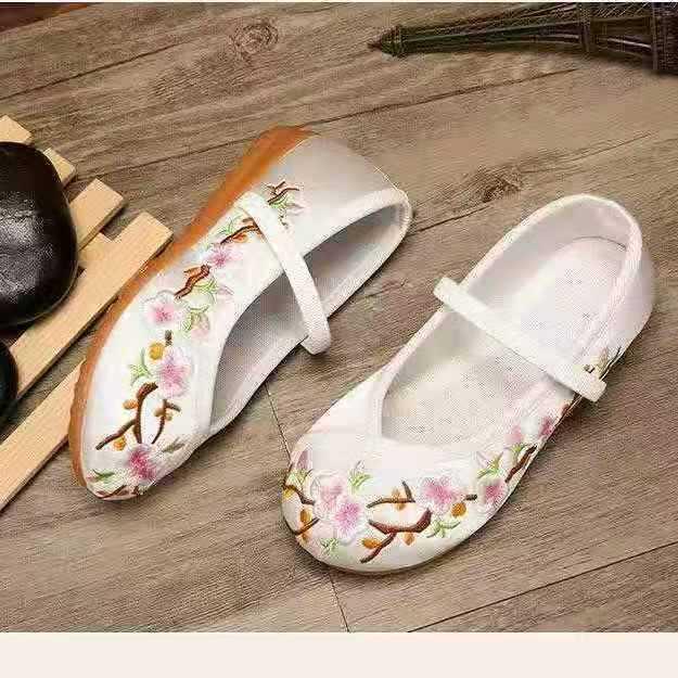 

Детские вышитые туфли Ханьфу - Традиционный китайский стиль для празднования Нового года 28 белый