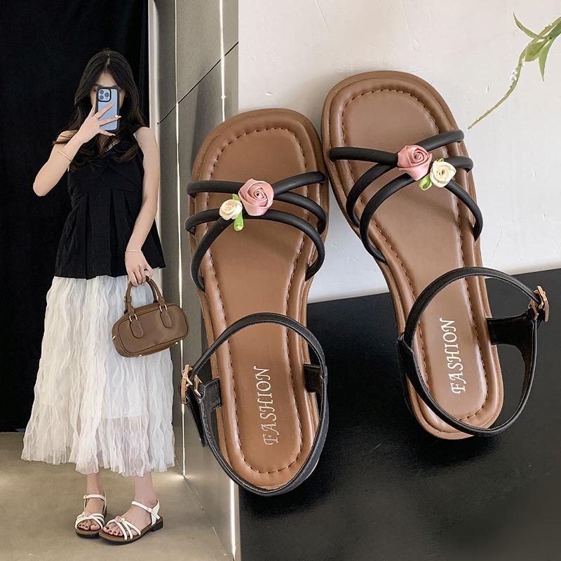 Mode Flacher Boden Mode Trendige Damen Strandsandalen Outdoor-Bekleidung Rutschfest Outdoor Vielseitig Mit Blumen Verziert Damen Sandale