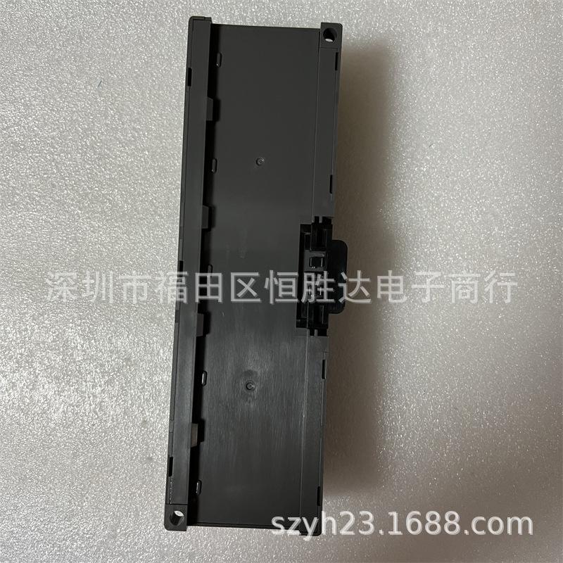 

Keyence KV Series: KV-R16X, KV-RC16BXT, KV-RC16BX, KV-RC16BT PLC Units. KZ-R16X