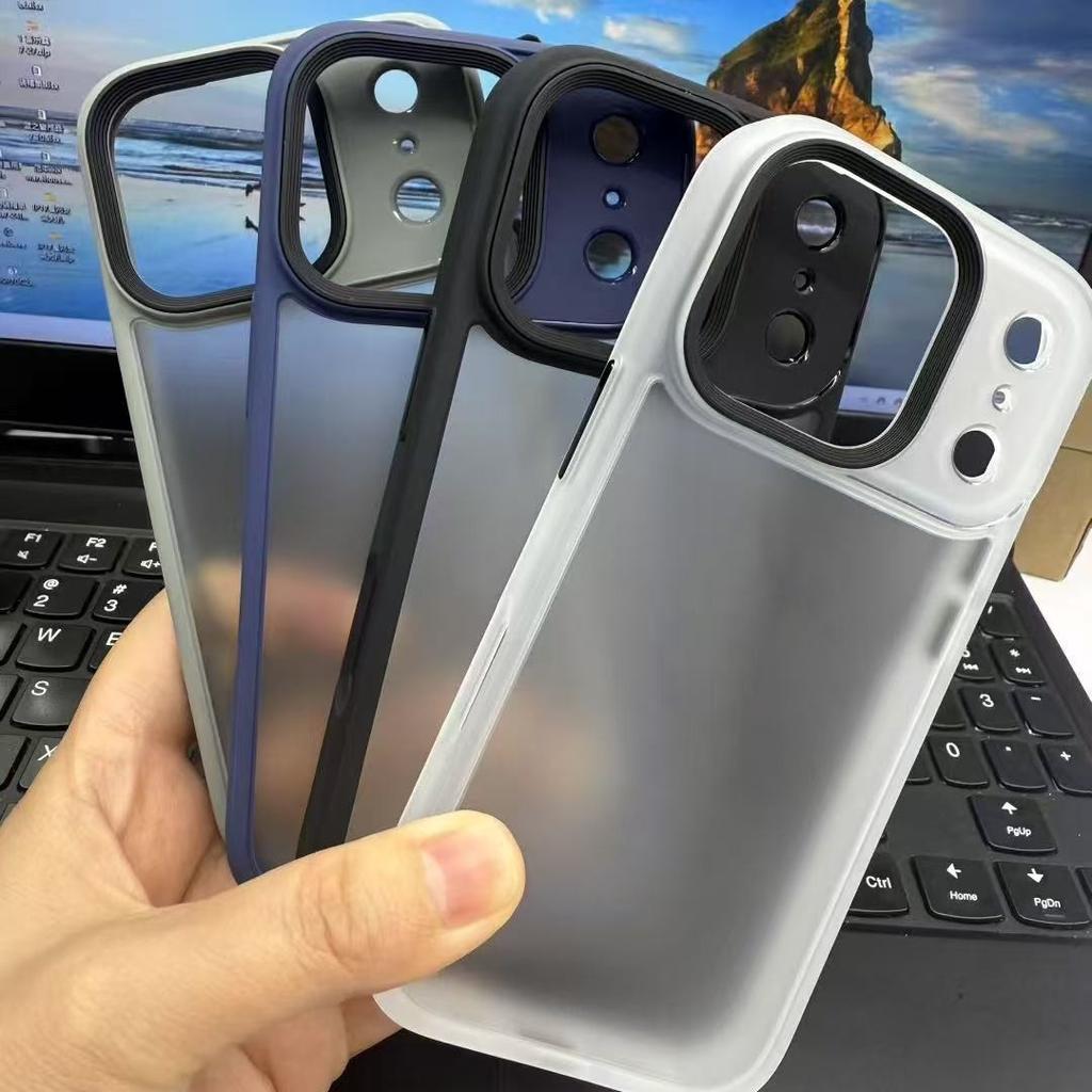 Applicable to iPhone17 mobile phone case matte skin feeling Apple 16 wholesale 15ProMax anti-drop 14 tide brand protective case