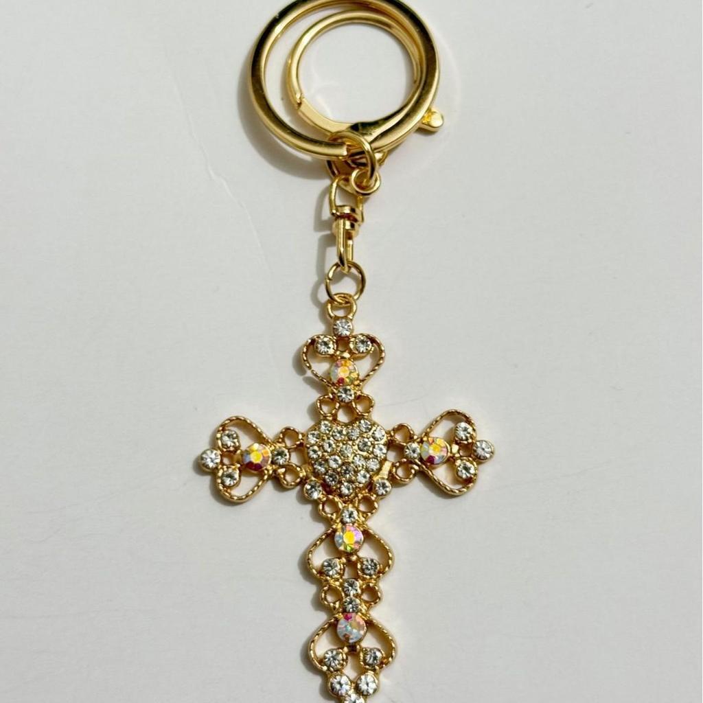 Stylish Heart Rhinestone Keychain Pendant for Bags and Cars