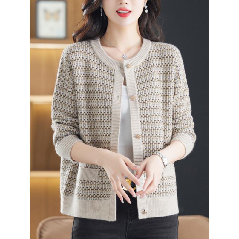 Crew neck cardigan knitted jacket women's new autumn and winter top loose large size outer sweater shawl sweater women
