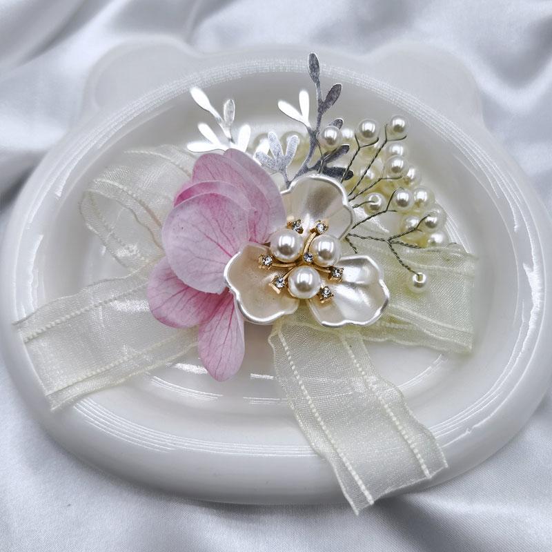 1Pc Pearl High-end Feel Mesh Sweet Plastic Wedding Decorations Simulation Wrist Corsage Petal