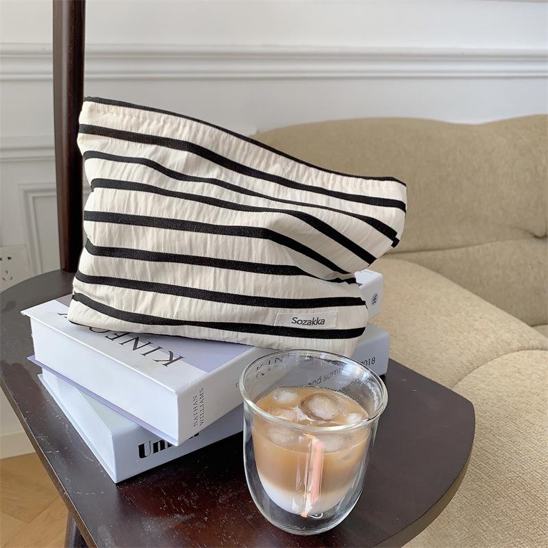 Large Capacity Knitted Stripe Cosmetic & Toiletry Travel Bag