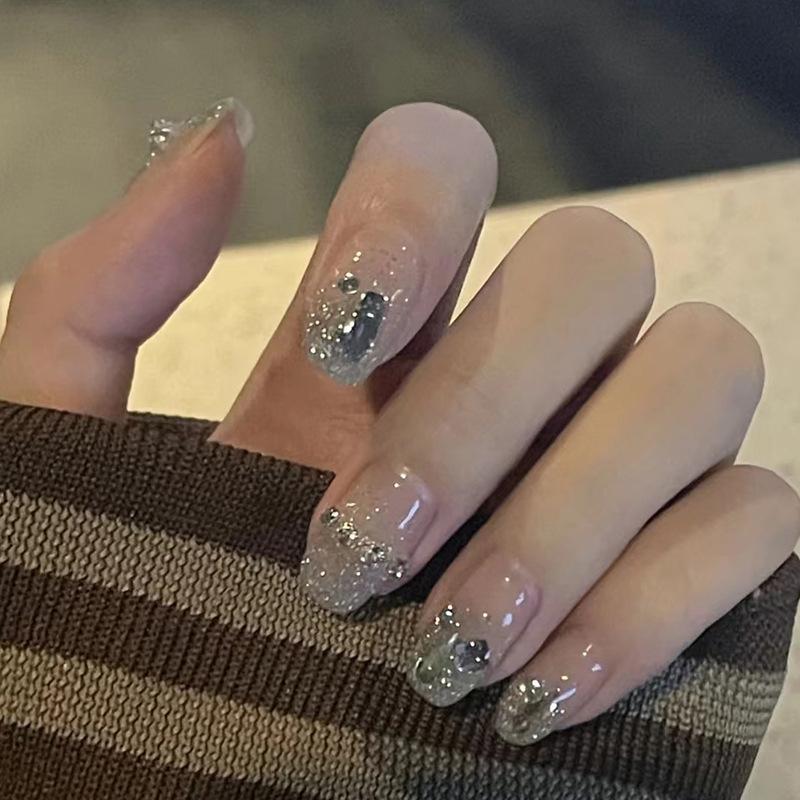 

High-End French Crushed Diamond Removable False Nails & Stickers