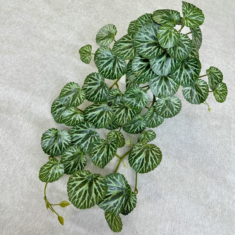 Green Leaf Wall Hanging With Soft Gel Material For Home Decor And Photography Props