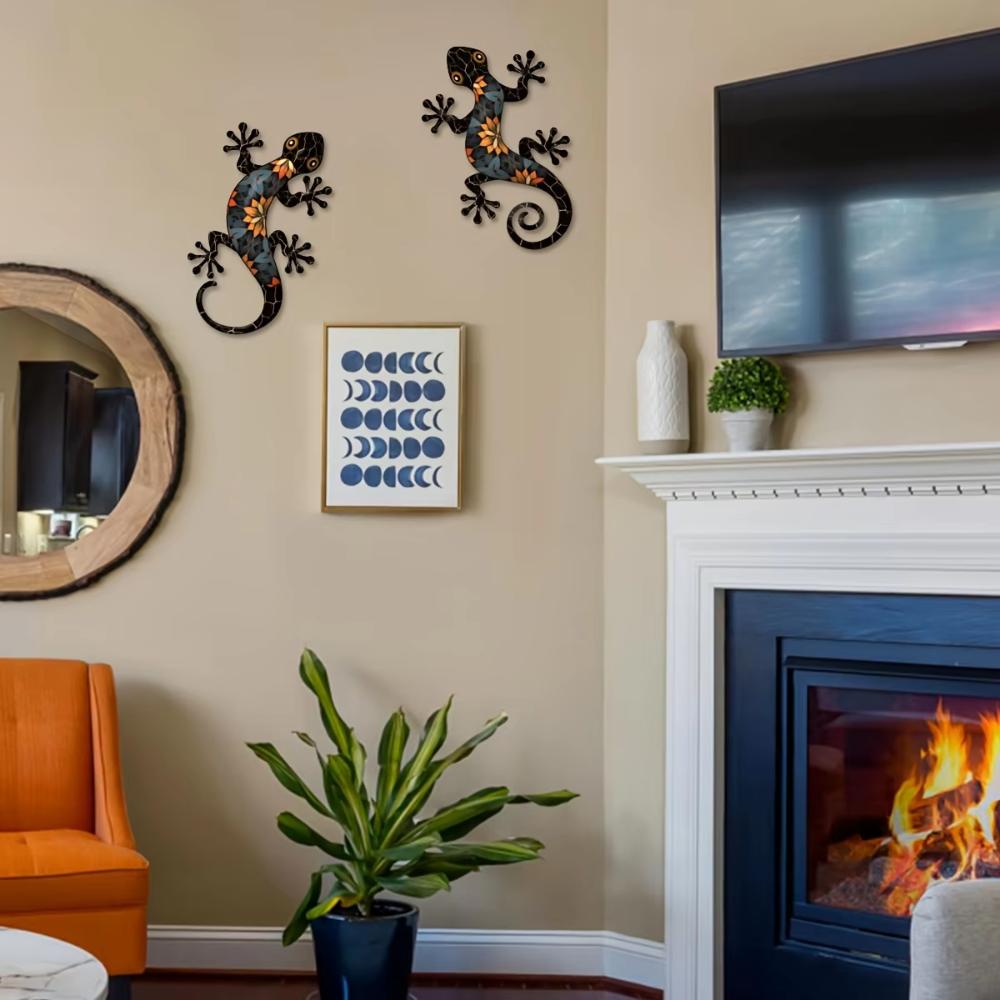 Charming Metal Gecko Wall Decor - 2pcs, 11.8" Iron Lizards for Indoor & Outdoor Garden, Patio, and Fence Make Your Home Unique