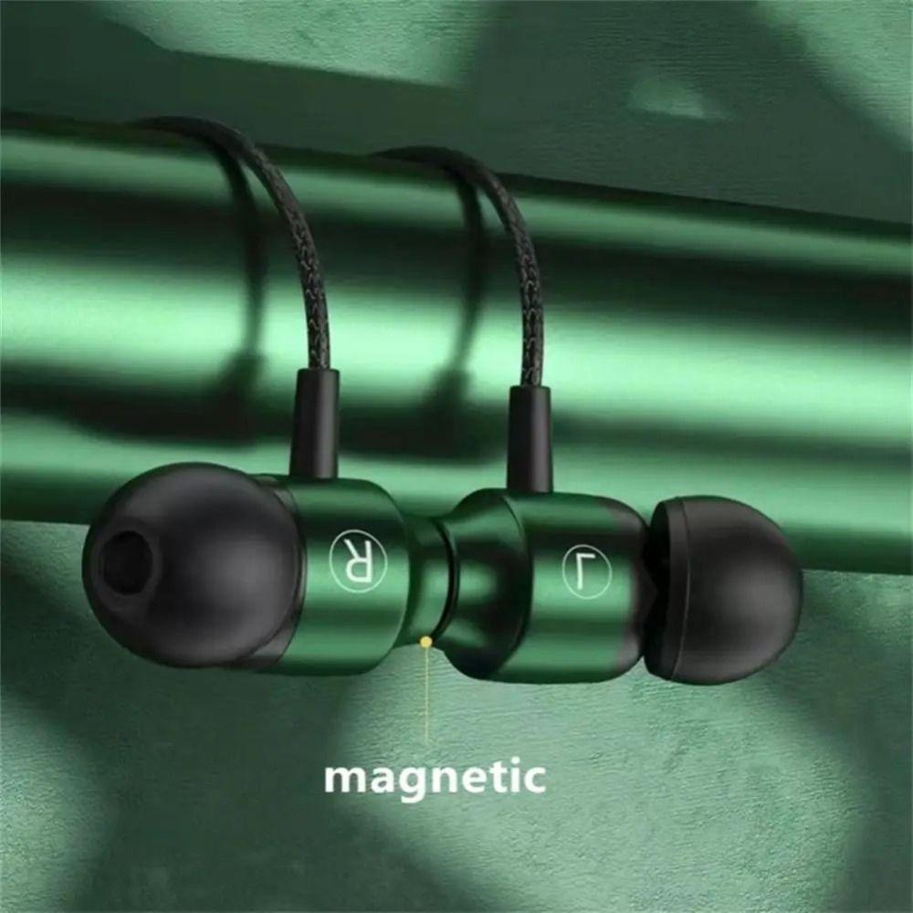 3.5mm Earphone In Ear Wired Headset Portable InEar Microphone