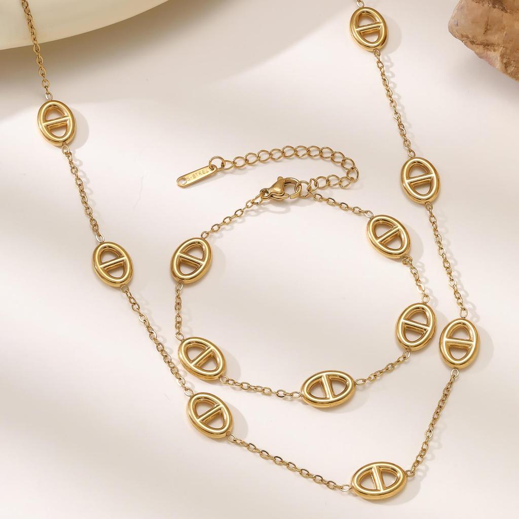 Women's Pig Nose Necklace & Bracelet Set: 18K Gold-Plated, Titanium Stainless Steel, Japanese Design, Color-Fade Resistant.