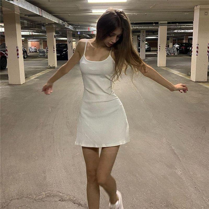 

Европейское и американское сексуальное облегающее платье-слинг чистого цвета, короткая юбка, сексуальное облегающее мини-платье на бретельках White S