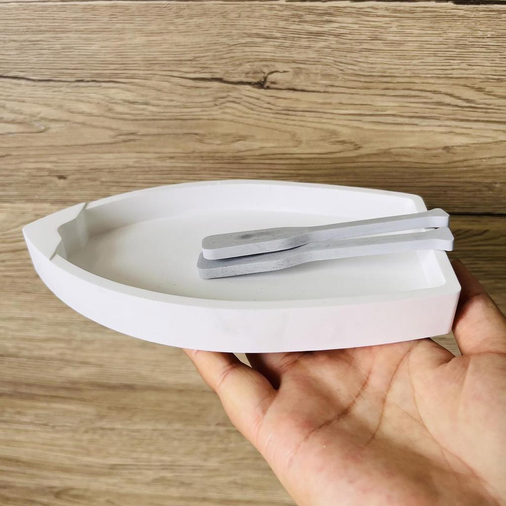Silicone Boat Storage Tray Mold Heat Resistant Fruit Plate Mould Jewelry Making Tool for Home Decoration Enthusiasts