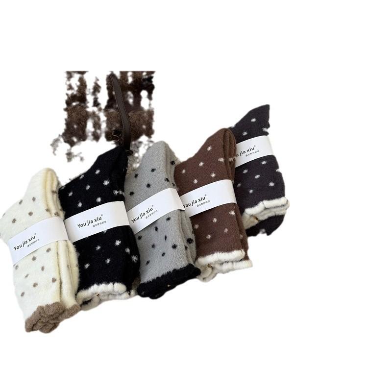 Ji'Ao Velvet Socks Warm Heat Storage Thickened Home Socks Cute Polka Dot Medium Tube Socks Fluffy Socks