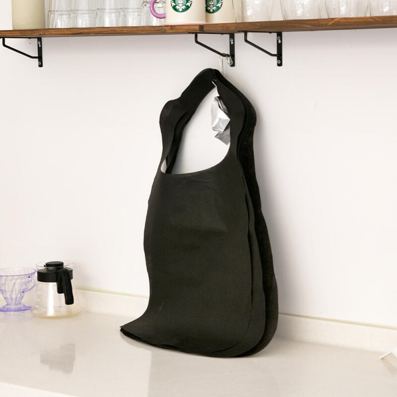 500 pieces of Honcity disposable non-woven aprons
