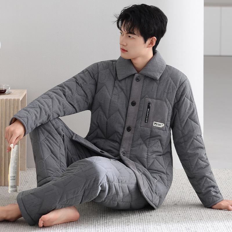 

Мужская зимняя пижама трехслойная утолщенная на пуху хлопковая можно носить на улице теплая водолазка стеганая куртка комплект домашней одежды 3XL