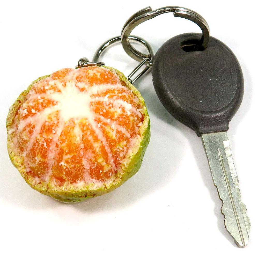 Food replica Whole green mandarin orange that looks like you could eat it keychain (253OK)