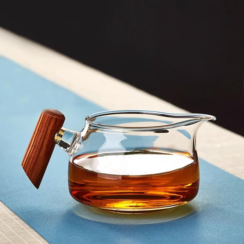 High Borosilicate Glass Fairness Cup with Wooden Handle
