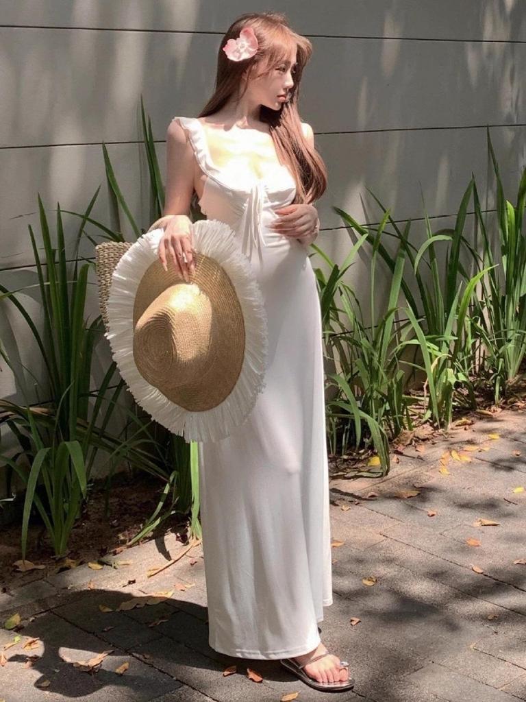 Elegant French Summer Waist-Cinching Slim-Fit Backless Camisole Dress for Women
