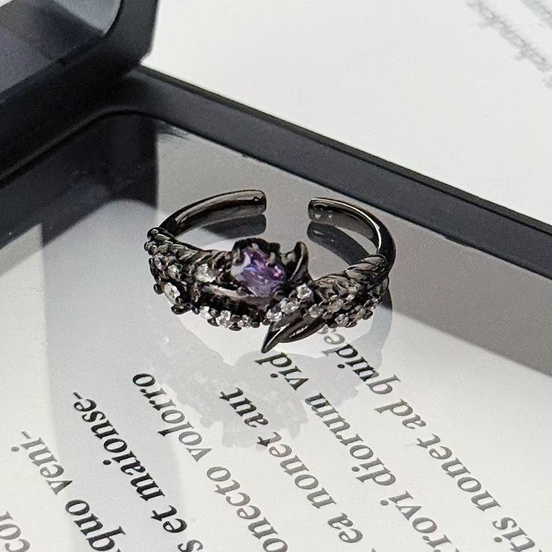 Vintage Persönlichkeit Dunkle Ranke Rose Lila Diamant Offener Ring Blütenblatt Nische Hoher Sinn Einfacher Ring