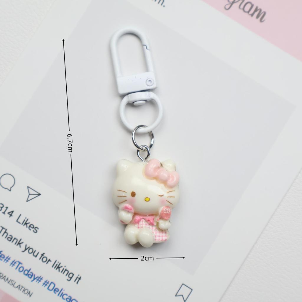 Cute Cartoon Resin Keychain: Sweet & Versatile Backpack accessory
