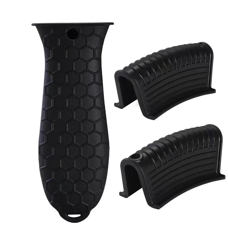 Silicone Heat-Resistant Non- Pot Handle Sleeve With Ear Clips Pot Handle Sleeve For Burn Prevention One Size