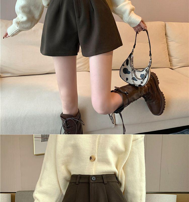 Dámské černé vlněné šortky s vysokým pasem, áčkového střihu a širokými nohavicemi pro jaro, podzim a zimu