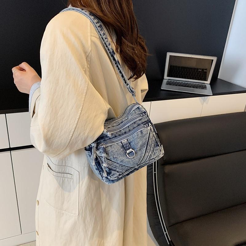 Women's Bag Vintage Denim Bag Travel Crossbody Bag Multi-Layer Shoulder Bag Underarm Bag