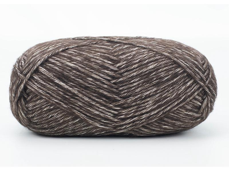 

Chunky Yarn Handmade Scarf Kit - DIY Soft Neck Warmer Gift for Partner