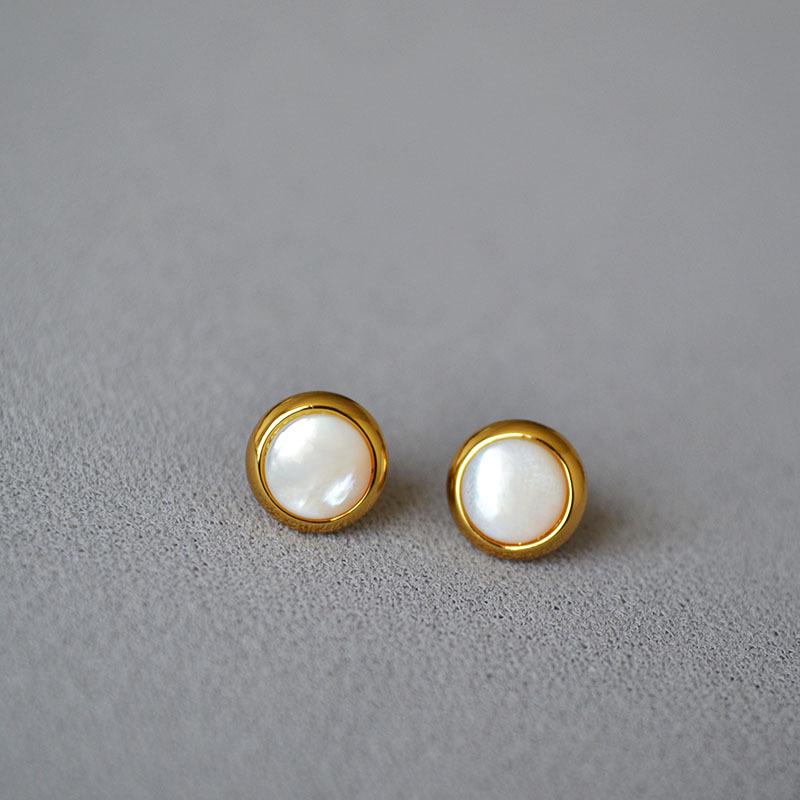 French Minimalist Gold-Plated Mother-of-Pearl Stud Earrings with 925 Silver Needle