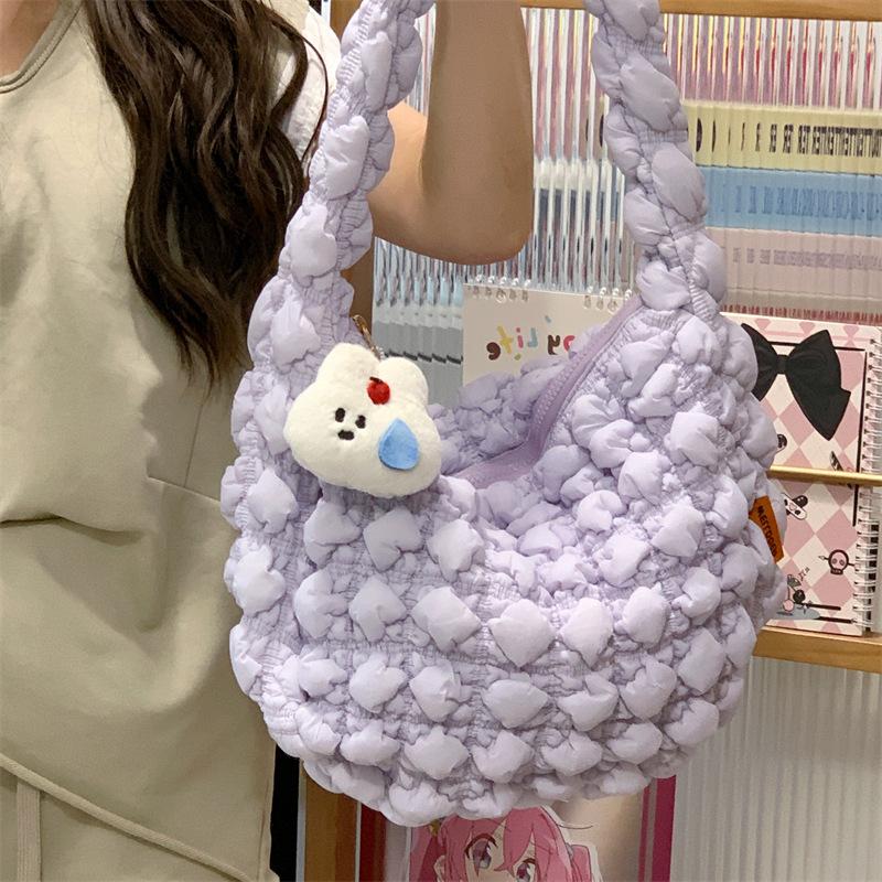 Korean version ins girl pleated cloud bag 2025 new lightweight and versatile bubble high-value commuter messenger bag