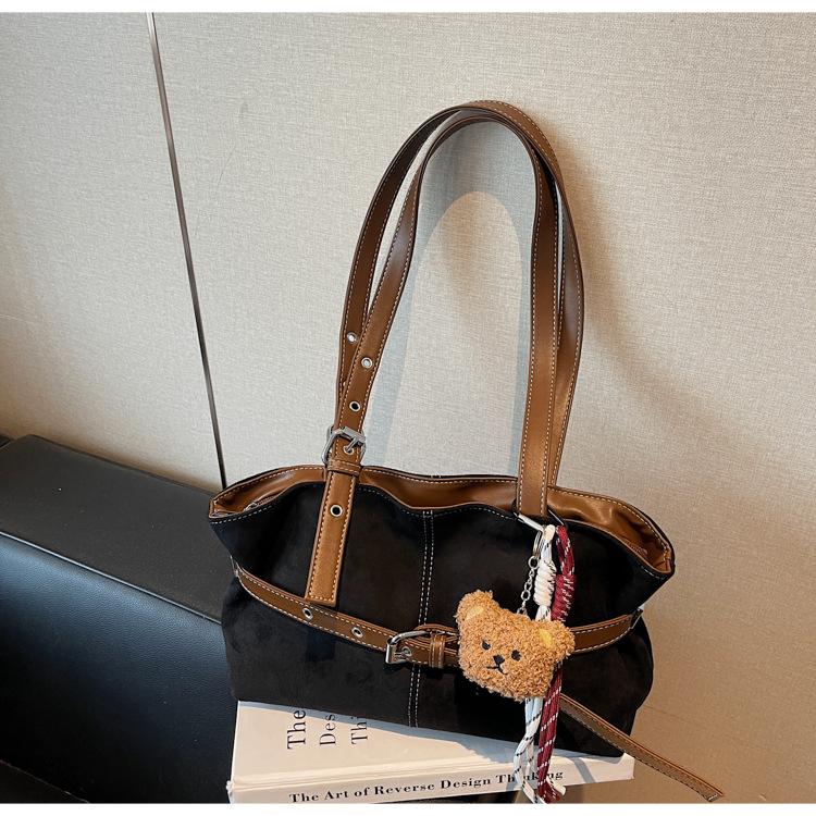 A Niche Tote Bag, A Light Luxury Underarm Bag, A Versatile Shoulder Bag for Commuting