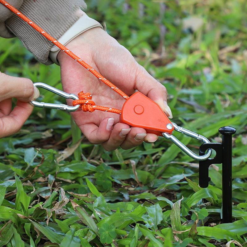 1Pc Camping Tent Rope Fastener Wind Rope Buckle Pulley Ratchet Clothes Hanger Awning Rope Hook Outdoor Pulley Adjuster Tent Fixer