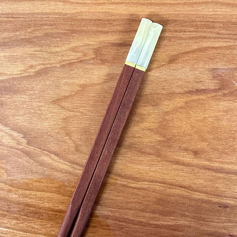 Zuo Zhi Xun Chicken Wing Wood & Red Sandalwood Chopsticks Set
