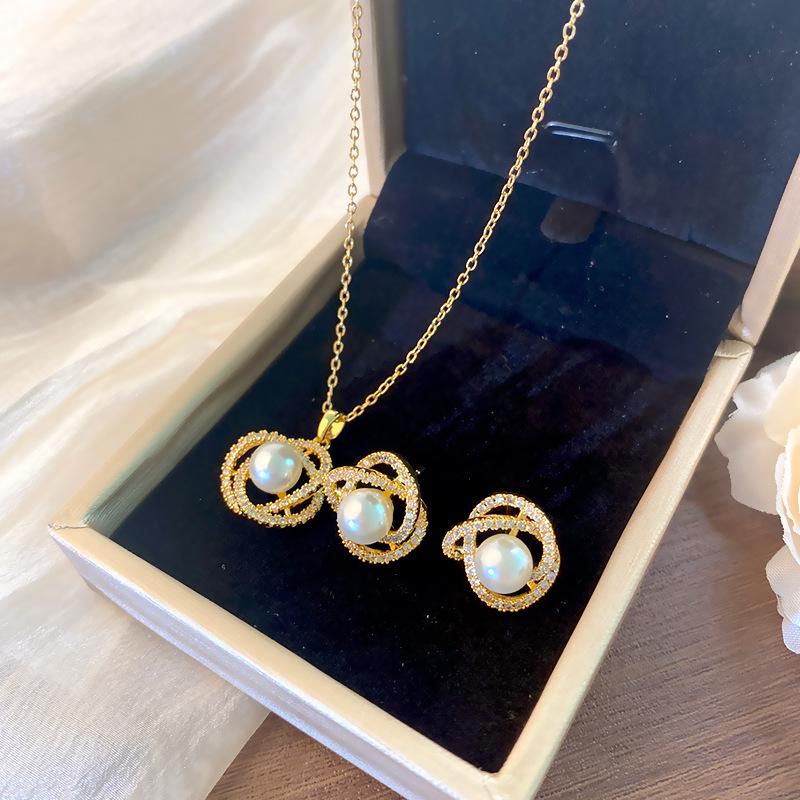 High Quality Women's All-Match Clavicle Chain Camellia Inlaid Pearl Zircon Set Stainless Steel Real Gold Plating Anniversary