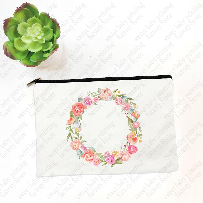 Initials Flower Women White Cosmetic Bag Travel Lipstick Bags Mujer Bolsas Bridesmaid Maid of Honor Makeup Bag Wristlet Clutch