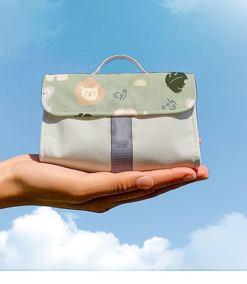 2025 Compact Waterproof Outdoor Picnic Mat - Moisture-Proof, Thickened, Portable, Foldable for Spring Outings