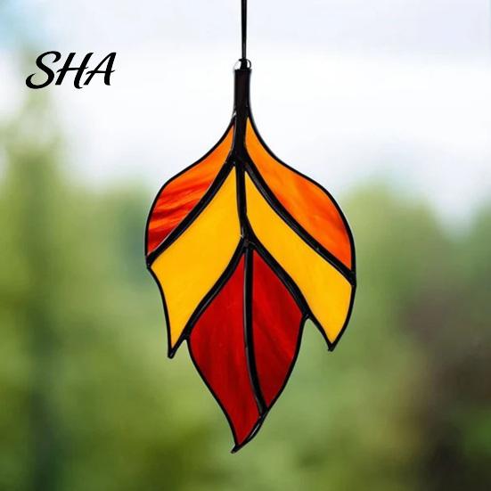 Transparent Acrylic Leaf Hanging Pendant, Waterproof Sunproof Window Hanging, Decorative Four-leaf Clover Pendant Ornament with Colorful Light Effects