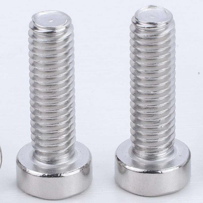 Šroub s vnitřním šestihranem z nerezové oceli 304 s tenkou/krátkou válcovou hlavou M3/M5/M6