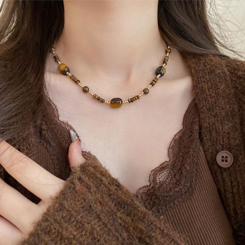 Maillard Vintage Oval Tiger Eye Long Necklace: Niche Light Luxury Sweater Chain for Women
