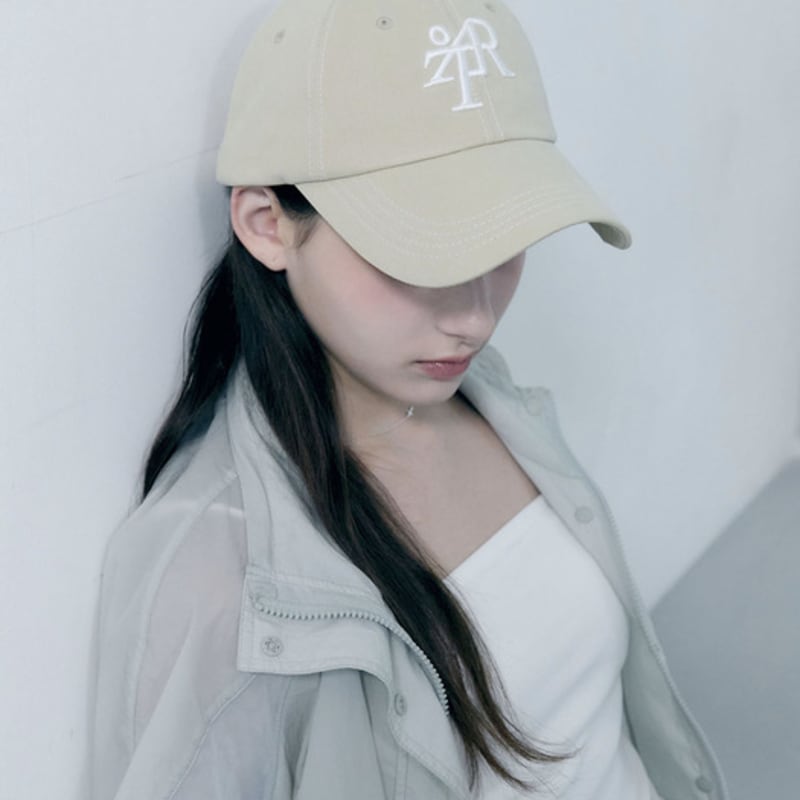Oart Signature Typo Stitch Cap [BEIGE]