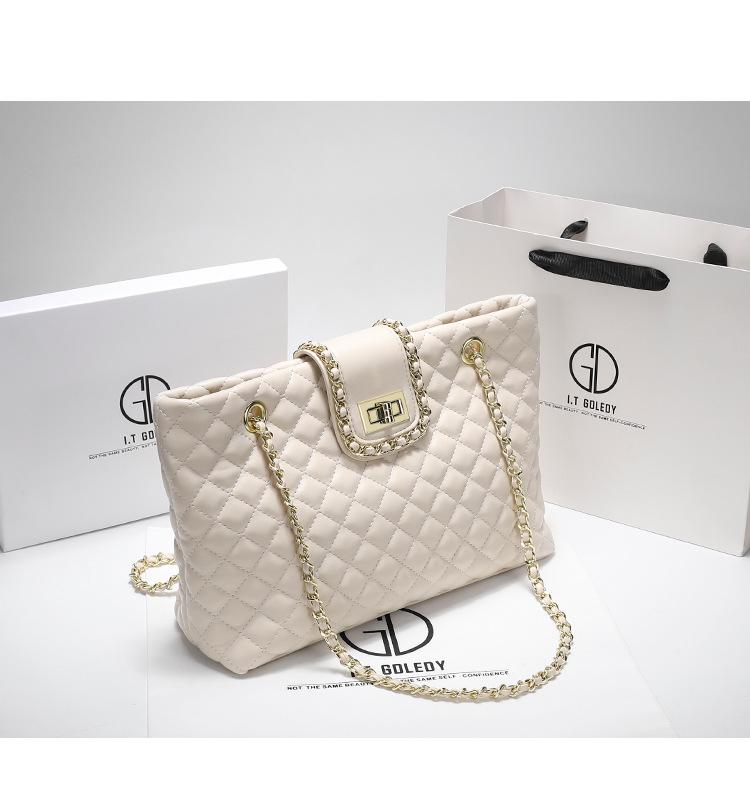 2022 Women's Genuine Leather Large Capacity Chain Tote Bag