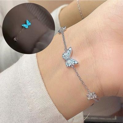 Minimalistisches Leuchtendes Schmetterlings-Kettenarmband für Damen Romantisches Blau Leuchtendes Tier-Armband Mädchen Party Schmucksets