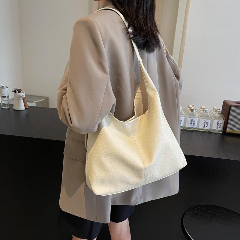 Retro Autumn New Large Capacity 2025 New Korean Version Fashion Solid Color Casual Commuting Shoulder Tote Bag Women